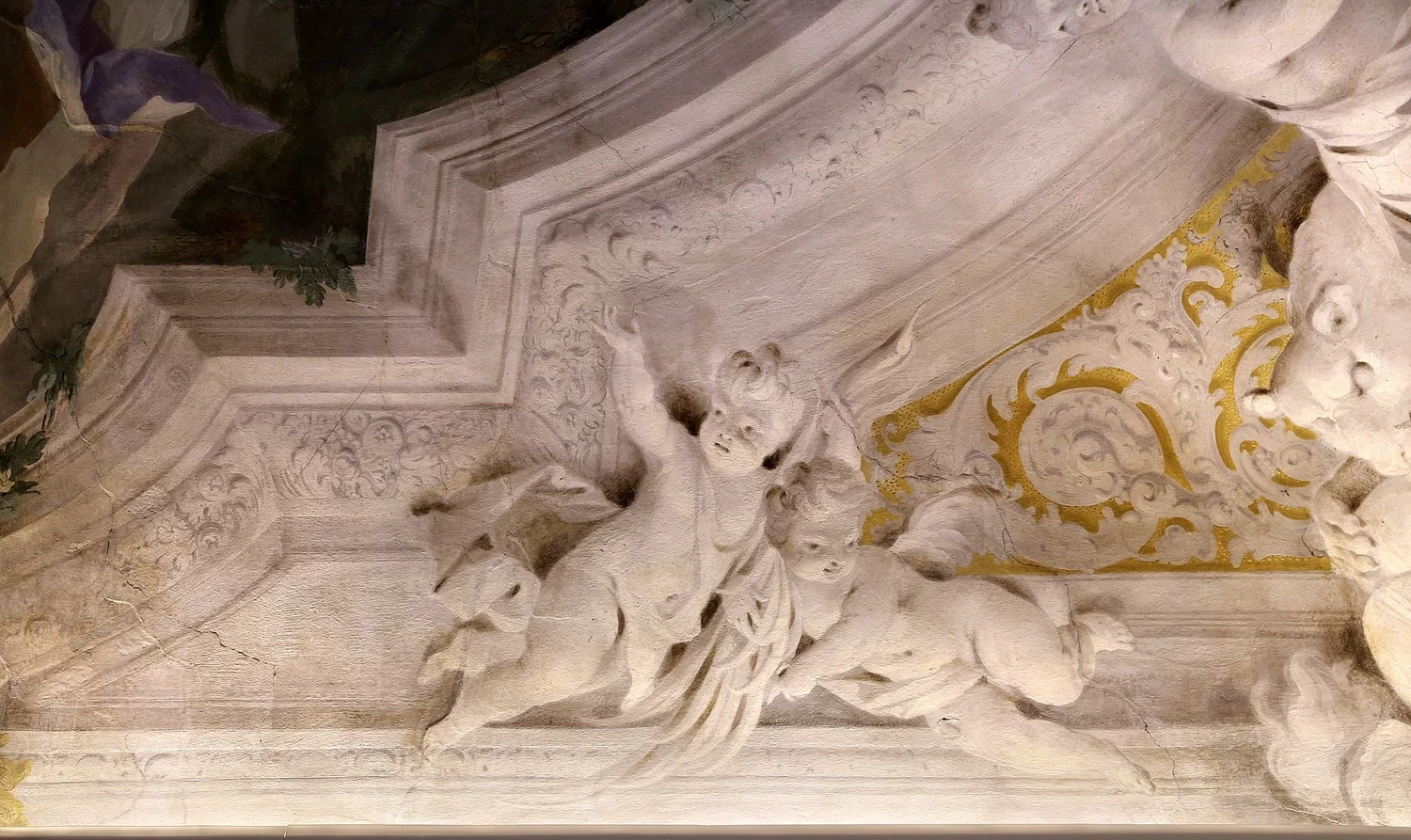 Palazzo dei Visacci - galleria con apoteosi della famiglia Guicciardini